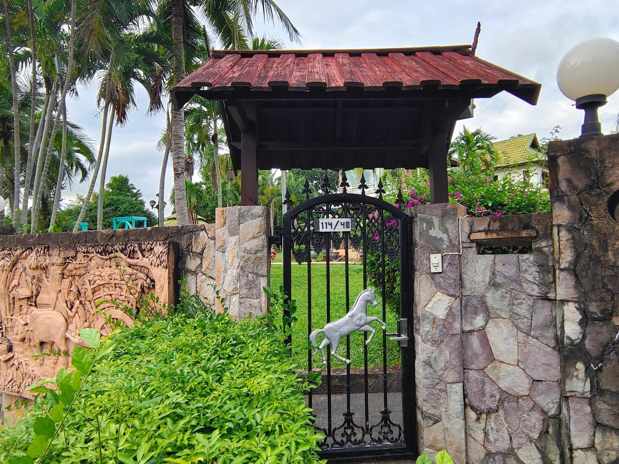 Phoenix Golf 10 Badroom Pool Villa Ban Huai Yai Bagian luar foto